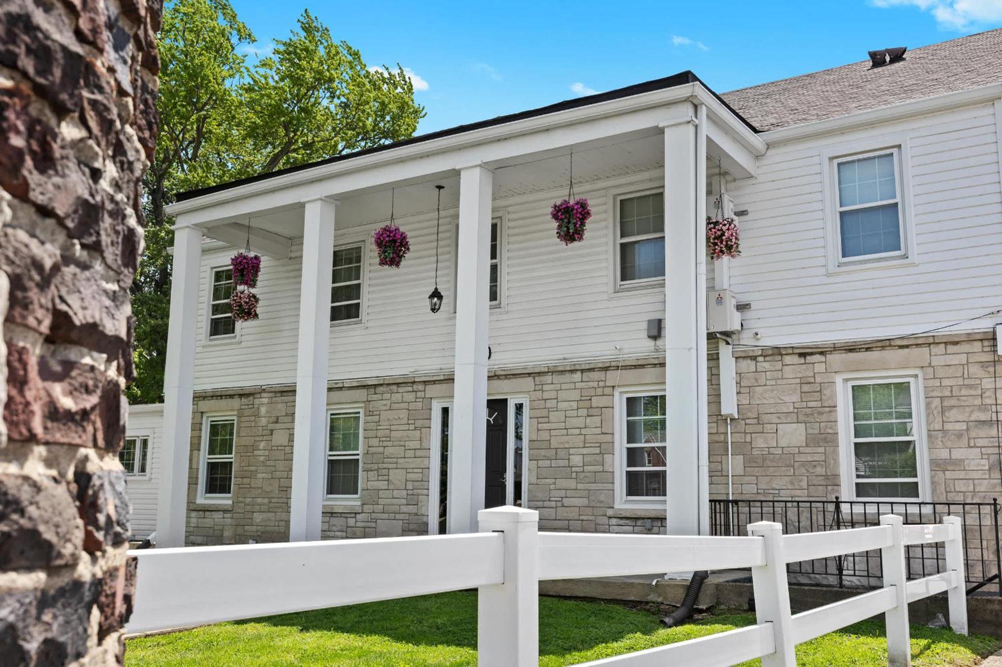 Apartment Modern Free Parking Prime Location Louisville